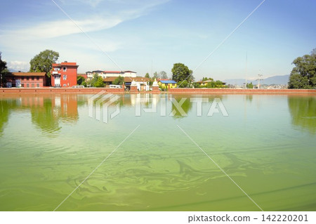 Siddha Pokhari 和尼泊爾巴克塔普爾的街景 Siddha Pokhari 和尼泊爾巴克塔普爾的街景 142220201