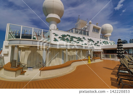 Seattle to Alaska Cruise: Summer Glaciers and Whale Watching, a Scenic Journey on the Norwegian Bliss Seattle to Alaska Cruise: Summer Glaciers and Whale Watching, a Scenic Journey on the Norwegian Bliss 142220853