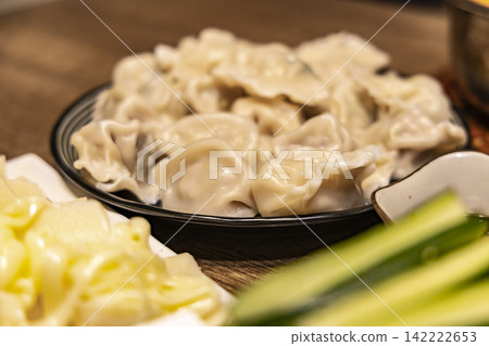 美味佳餚:熱騰騰的湯包 美味佳餚:熱騰騰的湯包 142222653