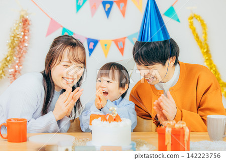 Family celebrating birthday Family celebrating birthday 142223756
