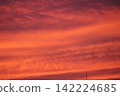 Summer twilight, the sky dyed crimson. 142224685