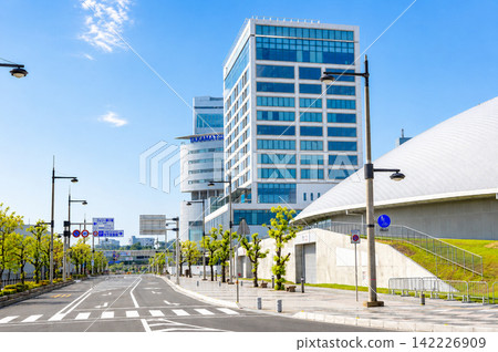 2026 年 8 月拍攝的高松港和高松太陽港(競技場、飯店、車站和港口)漫步。 2026 年 8 月拍攝的高松港和高松太陽港(競技場、飯店、車站和港口)漫步。 142226909
