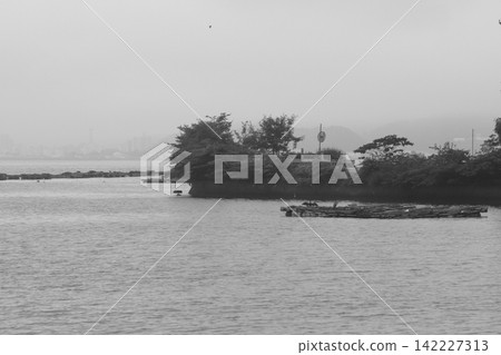與河景觀 與河景觀 142227313
