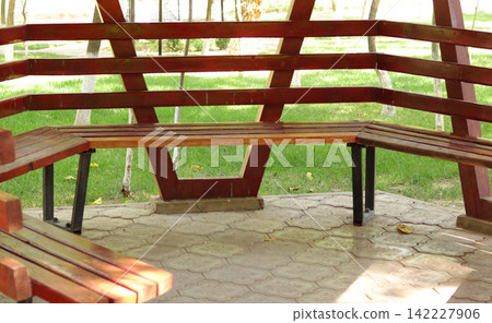 bench in the park bench in the park 142227906