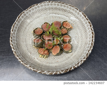 辣鱈魚籽、紫蘇葉、海苔捲、天婦羅 辣鱈魚籽、紫蘇葉、海苔捲、天婦羅 142234607