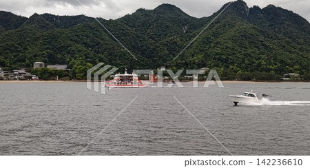 A view of the Seto Inland Sea from Miyajimaguchi towards Miyajima [Hiroshima, Japan] 142236610