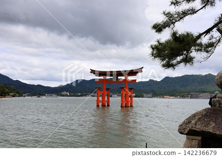 嚴島神社大鳥居 [日本廣島] 142236679