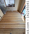 From Japanese-style room to Western-style room 142245041