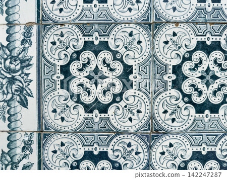 Traditional Portuguese blue and white ceramic azulejo tiles Traditional Portuguese blue and white ceramic azulejo tiles 142247287