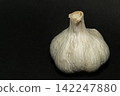 Garlic Garlic 142247880