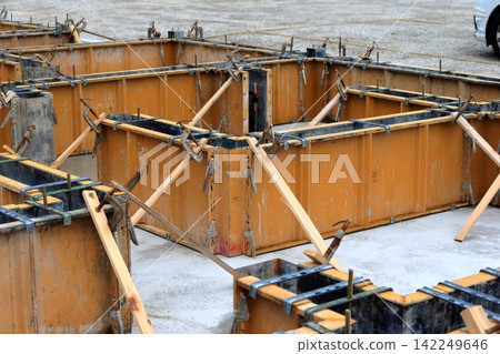 Formwork construction for house foundations Formwork construction for house foundations 142249646