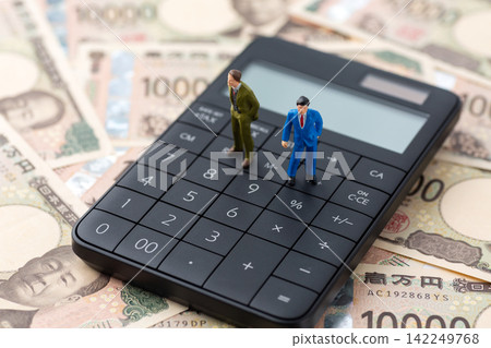 商人和金錢 商人和金錢 142249768