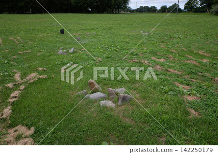 Akita Prefecture: Oyu Stone Circle and Ippongi-goro Stone Arrangement Site Akita Prefecture: Oyu Stone Circle and Ippongi-goro Stone Arrangement Site 142250179