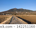 Farm road and Mount Tsukuba 142251160