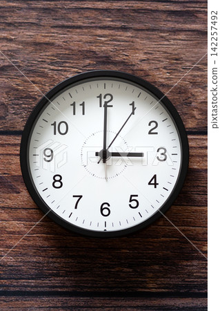 clock showing 3 o'clock clock showing 3 o'clock 142257492
