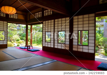 原三上宅邸花園房 142259083