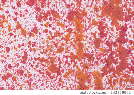 A refreshing summer pattern with orange bumps spread across a white background. 142259962
