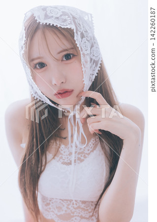 芭蕾舞核心時尚中的女性 142260187