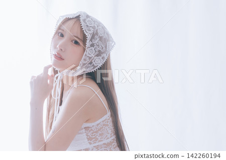 芭蕾舞核心時尚中的女性 142260194