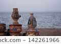Clay pots 142261966