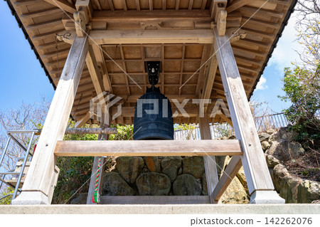 雲仙山（雲仙市）萬明寺的寺鐘 142262076