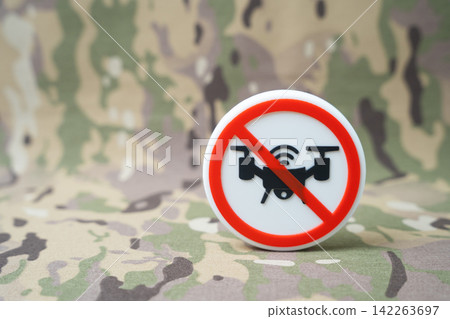 No-fly zone for drones. Drone flight restrictions, national defense. Airspace security and government regulation. Protection of critical infrastructure from unauthorized aerial surveillance. No-fly zone for drones. Drone flight restrictions, national defense. Airspace security and government regulation. Protection of critical infrastructure from unauthorized aerial surveillance. 142263697