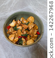 Taiwanese Three Cup Chicken with King Oyster Mushrooms 142267968