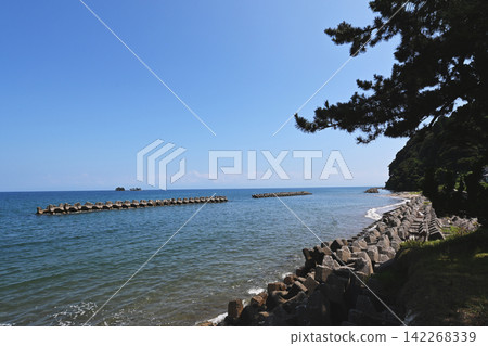 阿武島露台(富山縣冰見市) 阿武島露台(富山縣冰見市) 142268339