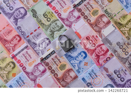 Blocking of a bank debit card, account, or bill, fraud, or bankruptcy. Blocking of a bank card Blocking of a bank debit card, account, or bill, fraud, or bankruptcy. Blocking of a bank card 142268721