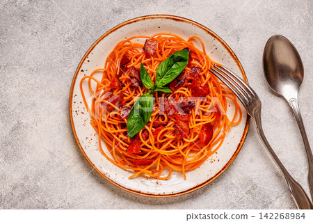 Gluten-free pasta, lentil spaghetti with sauce Gluten-free pasta, lentil spaghetti with sauce 142268984