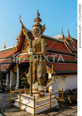 Wat Phra Kaew, Temple of the Emerald Buddha, Bangkok, Thailand Wat Phra Kaew, Temple of the Emerald Buddha, Bangkok, Thailand 142269080