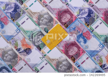 A credit card for contactless cashless payments via a terminal or online. A credit card A credit card for contactless cashless payments via a terminal or online. A credit card 142269495