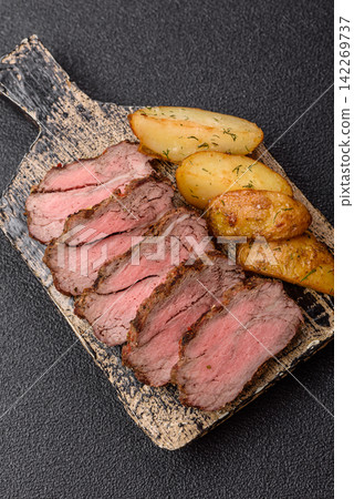 Grilled beef or pork steak seasoned with salt and allspice. Grilled steak 142269737