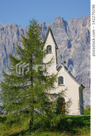 ALTA BADIA IN THE ITALIAN SOUTH TYROL ALTA BADIA IN THE ITALIAN SOUTH TYROL 142270296