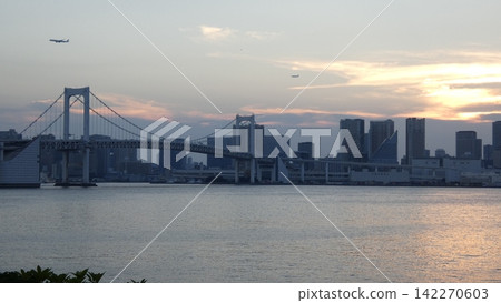 在黃昏的彩虹橋 在黃昏的彩虹橋 142270603