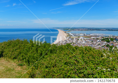the isle of portland at the jurassic coast 142270678