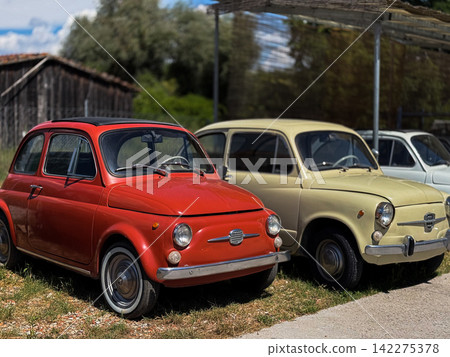 Fiat 500 and fiat 600 vintage italian cars Fiat 500 and fiat 600 vintage italian cars 142275378