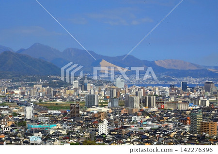 Oita city center (Oasis Tower, train station building, Sorin Bridge, prefectural office) Oita city center (Oasis Tower, train station building, Sorin Bridge, prefectural office) 142276396