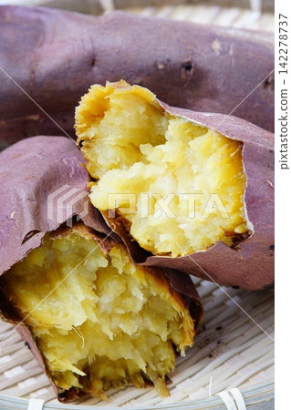 Delicious roasted sweet potato Delicious roasted sweet potato 142278737