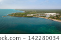 Panorama of an amazing caribbean beach and luxury resort in Playa del Carmen 142280034