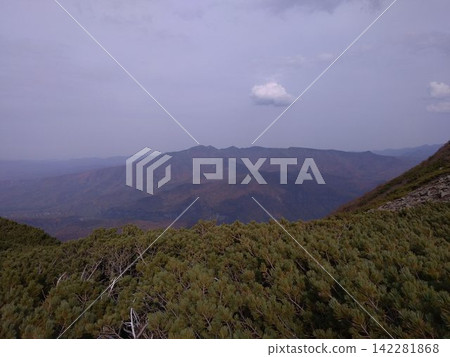 從山腰看到的景色 從山腰看到的景色 142281868