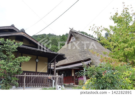 Fresh green scenery of the thatched-roof village in Miyama, Kyoto Prefecture Fresh green scenery of the thatched-roof village in Miyama, Kyoto Prefecture 142282891