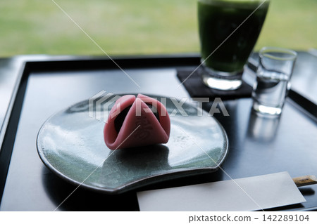 Enjoying matcha and Japanese sweets in Kyoto Enjoying matcha and Japanese sweets in Kyoto 142289104