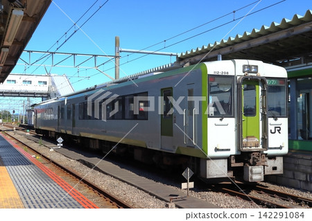 Hachiko Line Kiha 110 series (non-electrified section: Koma River ⇔ Takasaki) 142291084