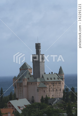 The old castle at Ueno German Cultural Village and the cloudy sea of Miyako Island. The old castle at Ueno German Cultural Village and the cloudy sea of Miyako Island. 142291121