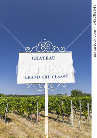 Typical vineyards with information board Grand Cru Classe near Saint-Emilion, Bordeaux, Aquitaine, France Typical vineyards with information board Grand Cru Classe near Saint-Emilion, Bordeaux, Aquitaine, France 142292648