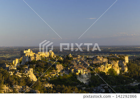 Medieval castle and village, Les Baux-de-Provence, Alpilles mountains, Provence, France 142292866