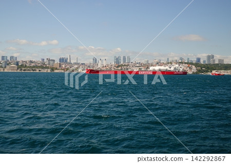 Landscape of Istanbul (Türkiye) 142292867