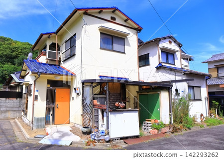 空屋和老房子的圖片 空屋和老房子的圖片 142293262