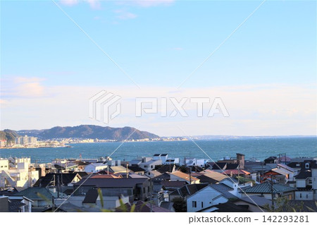 The sea and townscape of Yuigahama and Zushi. The sea and townscape of Yuigahama and Zushi. 142293281